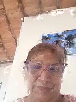 Snapshot of florecita69 chatting on December 18, 2025, 2:21 pm florecita69 online show from December 18, 2025, 2:21 pm