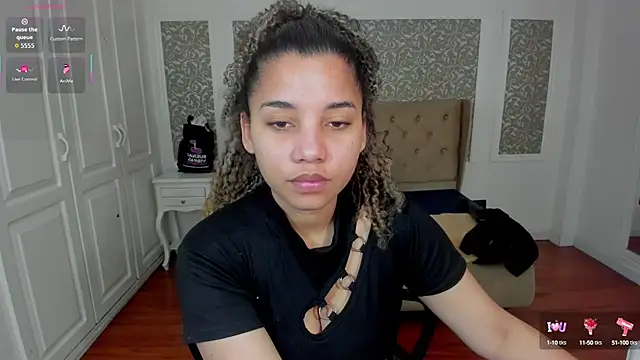Snapshot of Mayaa_ross chatting on September 16, 2025, 2:12 am Mayaa ross online show from September 16, 2025, 2:12 am
