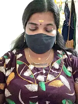 Snapshot of sulekha-mallu chatting on December 15, 2024, 7:31 pm sulekha-mallu online show from December 15, 2024, 7:31 pm