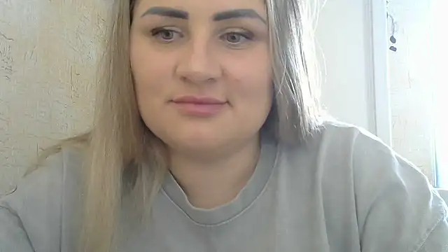 Snapshot of Honeydew-Waves chatting on July 3, 2026, 7:59 am Honeydew-Waves online show from July 3, 2026, 7:59 am