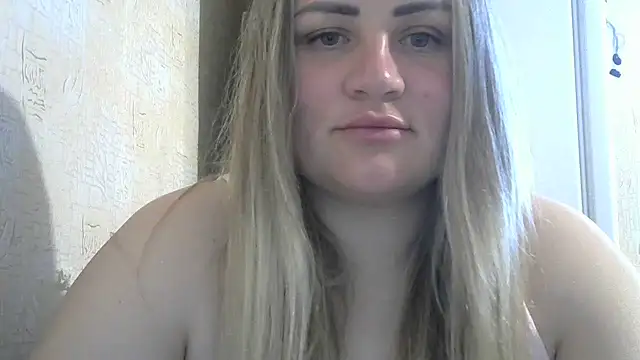 Snapshot of Honeydew-Waves chatting on July 6, 2026, 4:19 am Honeydew-Waves online show from July 6, 2026, 4:19 am