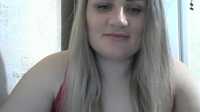 Snapshot of Honeydew-Waves chatting on June 28, 2026, 6:47 pm Honeydew-Waves online show from June 28, 2026, 6:47 pm