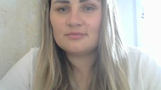 Snapshot of Honeydew-Waves chatting on July 26, 2026, 10:44 am Honeydew-Waves online show from July 26, 2026, 10:44 am
