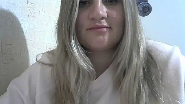 Snapshot of Honeydew-Waves chatting on July 21, 2026, 7:26 pm Honeydew-Waves online show from July 21, 2026, 7:26 pm