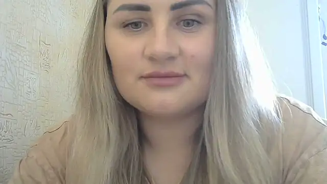 Snapshot of Honeydew-Waves chatting on July 15, 2026, 6:42 am Honeydew-Waves online show from July 15, 2026, 6:42 am