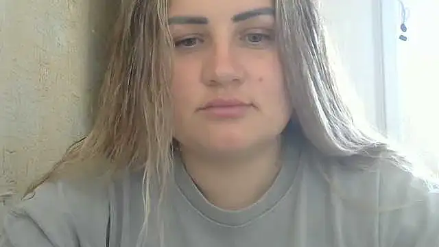 Snapshot of Honeydew-Waves chatting on June 29, 2026, 9:49 am Honeydew-Waves online show from June 29, 2026, 9:49 am