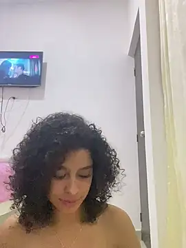 Snapshot of Arteatenea__ chatting on December 30, 2024, 5:26 am Arteatenea online show from December 30, 2024, 5:26 am