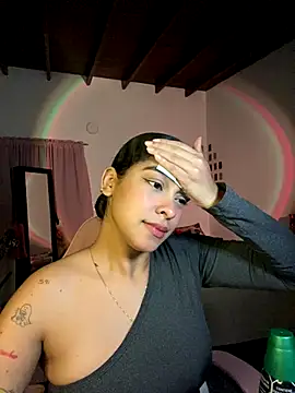 Snapshot of Arteatenea__ chatting on November 26, 2025, 3:39 am Arteatenea online show from November 26, 2025, 3:39 am