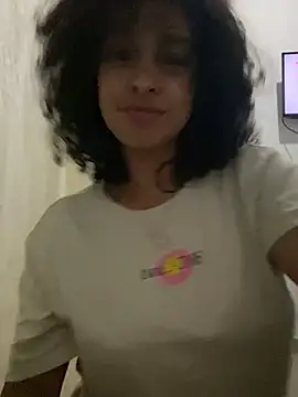 Snapshot of Arteatenea__ chatting on December 29, 2024, 6:14 am Arteatenea online show from December 29, 2024, 6:14 am