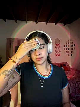 Snapshot of Arteatenea__ chatting on December 16, 2025, 5:00 am Arteatenea online show from December 16, 2025, 5:00 am