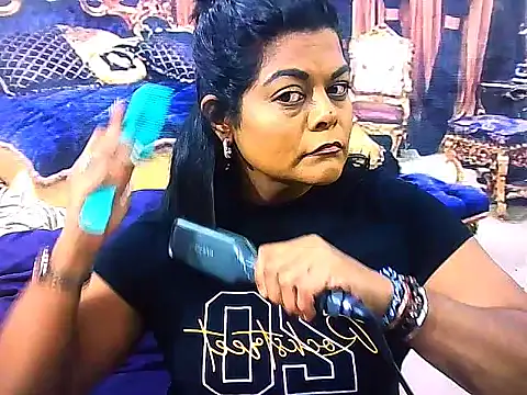 Snapshot of indianCherryPie chatting on October 30, 2025, 5:39 am indianCherryPie online show from October 30, 2025, 5:39 am