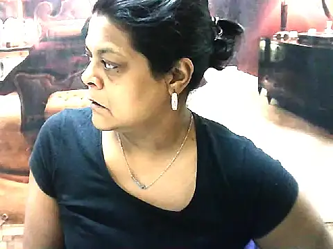 Snapshot of indianCherryPie chatting on April 18, 2026, 5:10 am indianCherryPie online show from April 18, 2026, 5:10 am