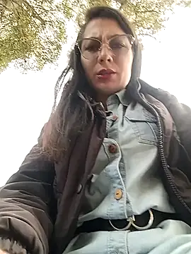 Snapshot of VALERY-03_ chatting on April 28, 2026, 3:05 pm VALERY-03 online show from April 28, 2026, 3:05 pm
