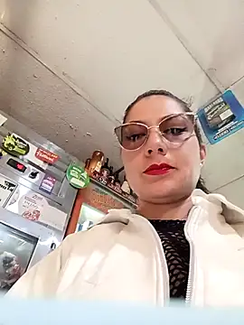 Snapshot of VALERY-03_ chatting on April 23, 2026, 2:40 pm VALERY-03 online show from April 23, 2026, 2:40 pm