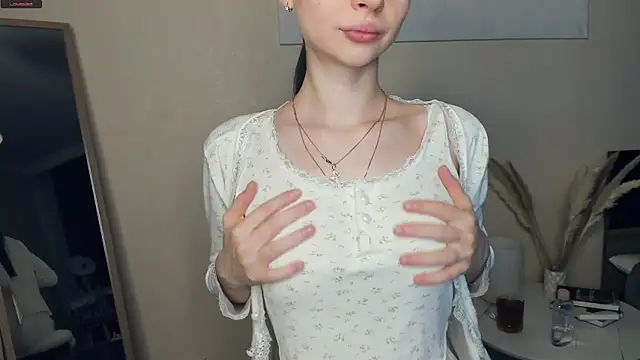 Snapshot of MaryJacksoon chatting on November 25, 2025, 7:41 am MaryJacksoon online show from November 25, 2025, 7:41 am