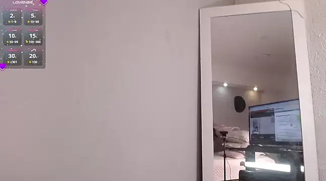  Mia Wallace online show from January 23, 2025, 7:40 pm