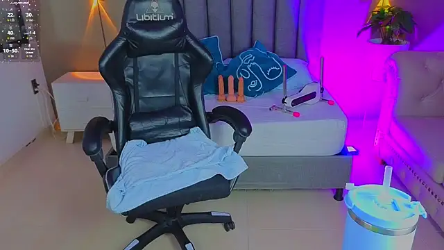 angelica dymond online show from February 27, 2026, 7:35 pm