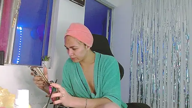 giuliana andrade online show from March 6, 2026, 1:11 am