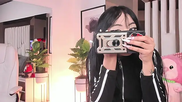 Kitty Eliffe online show from December 4, 2025, 10:09 pm