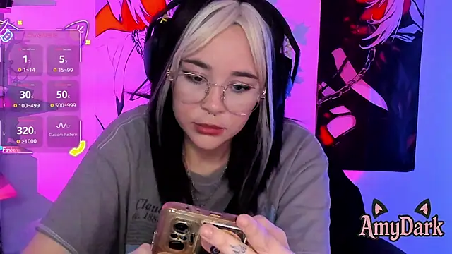  AmyDark online show from April 7, 2026, 5:04 pm