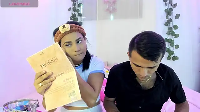 catalina and roger online show from September 26, 2025, 1:18 pm