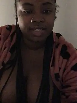 Snapshot of cocodreamxoxo chatting on January 24, 2025, 1:56 am cocodreamxoxo online show from January 24, 2025, 1:56 am