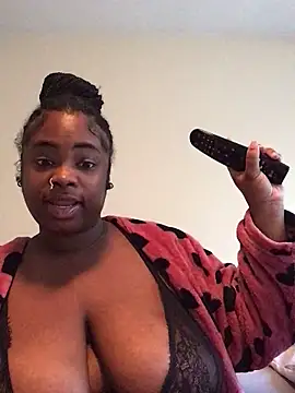 Snapshot of cocodreamxoxo chatting on December 12, 2024, 2:44 pm cocodreamxoxo online show from December 12, 2024, 2:44 pm