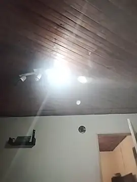 Snapshot of Leocesar37 chatting on November 19, 2025, 4:23 am Leocesar37 online show from November 19, 2025, 4:23 am