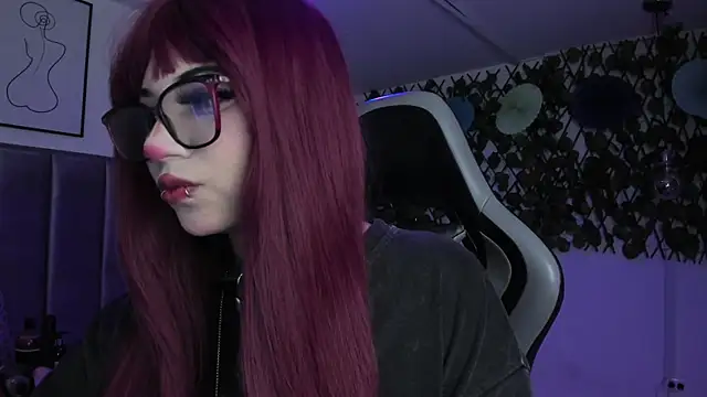 Kitty Gang online show from May 26, 2026, 1:47 am