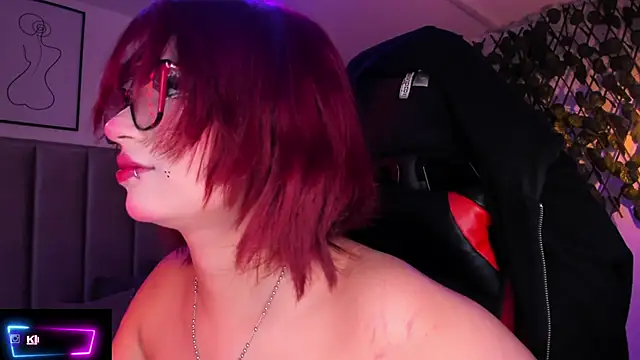 Kitty Gang online show from October 22, 2025, 2:33 am