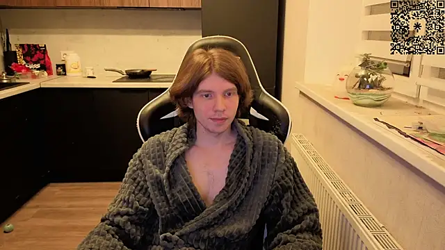 Snapshot of spaisenok chatting on October 22, 2025, 12:32 am spaisenok online show from October 22, 2025, 12:32 am