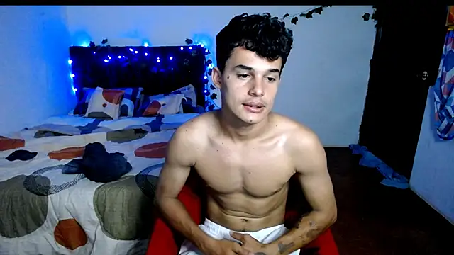 freddy romas online show from September 14, 2025, 2:39 pm