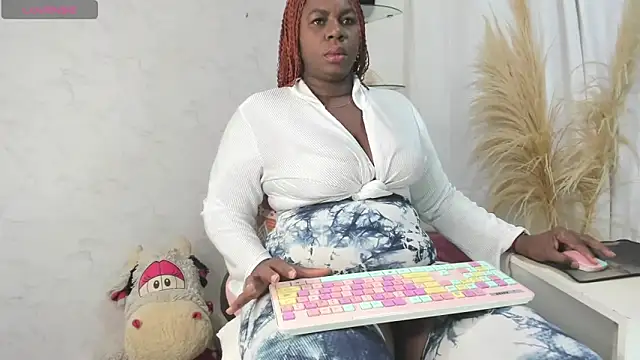 Snapshot of Leslie_browm chatting on January 8, 2026, 9:04 am Leslie browm online show from January 8, 2026, 9:04 am