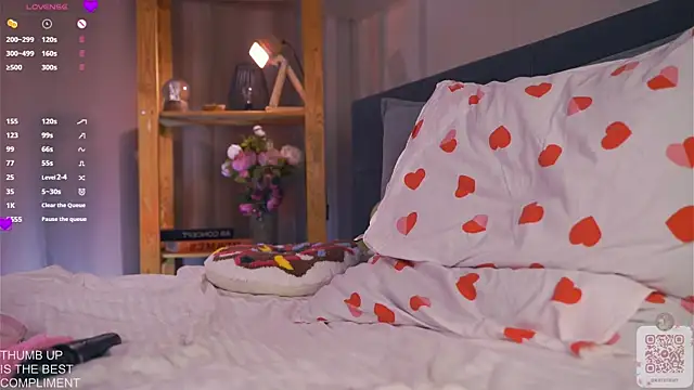 Snapshot of ZaraDudley chatting on March 8, 2025, 12:44 am ZaraDudley online show from March 8, 2025, 12:44 am