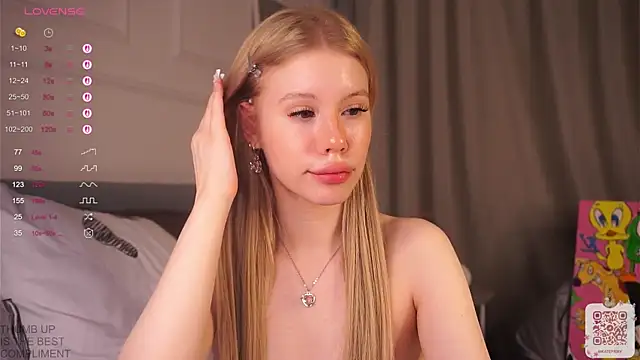 Snapshot of ZaraDudley chatting on March 15, 2025, 10:00 pm ZaraDudley online show from March 15, 2025, 10:00 pm