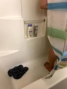 Snapshot of Mingtian4117 chatting on November 18, 2025, 5:22 am Mingtian4117 online show from November 18, 2025, 5:22 am