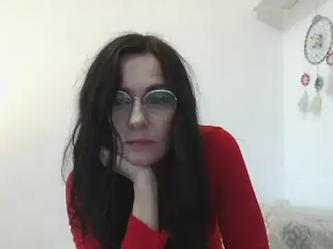 Snapshot of ButterflyJill chatting on December 31, 2024, 9:21 am ButterflyJill online show from December 31, 2024, 9:21 am