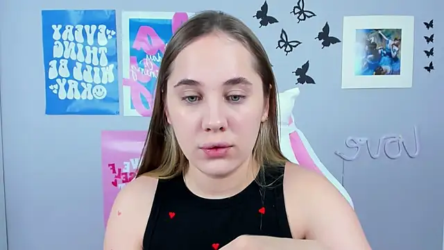 MiaMilas online show from February 6, 2025, 6:40 am