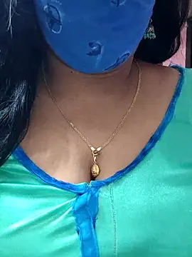 Snapshot of mallu-sumi chatting on March 19, 2025, 11:47 pm mallu-sumi online show from March 19, 2025, 11:47 pm