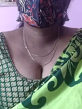 Snapshot of mallu-sumi chatting on October 30, 2025, 6:44 am mallu-sumi online show from October 30, 2025, 6:44 am