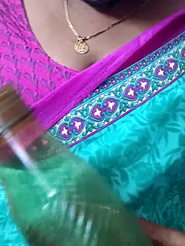 mallu-sumi online show from March 1, 2026, 9:15 pm