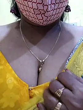 Snapshot of mallu-sumi chatting on March 9, 2025, 2:21 pm mallu-sumi online show from March 9, 2025, 2:21 pm