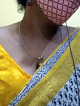 Snapshot of mallu-sumi chatting on March 9, 2025, 8:42 pm mallu-sumi online show from March 9, 2025, 8:42 pm