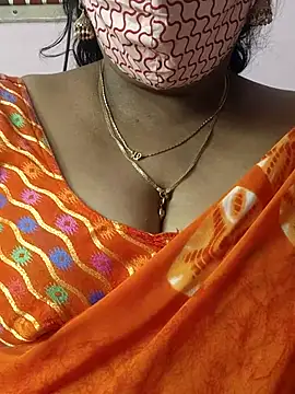 Snapshot of mallu-sumi chatting on October 3, 2025, 9:44 am mallu-sumi online show from October 3, 2025, 9:44 am