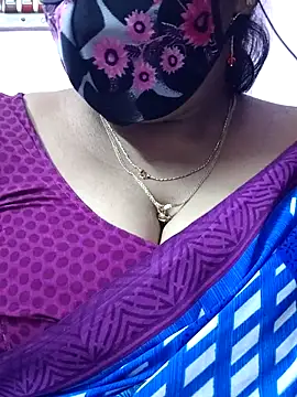 Snapshot of mallu-sumi chatting on November 5, 2025, 6:00 pm mallu-sumi online show from November 5, 2025, 6:00 pm