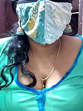 Snapshot of mallu-sumi chatting on March 21, 2025, 5:32 am mallu-sumi online show from March 21, 2025, 5:32 am