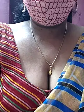 Snapshot of mallu-sumi chatting on March 13, 2025, 4:49 am mallu-sumi online show from March 13, 2025, 4:49 am