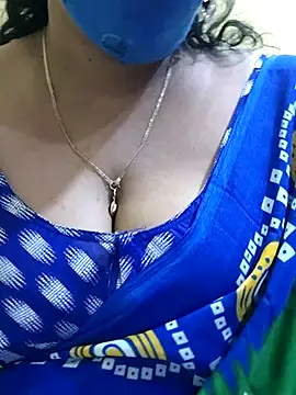 Snapshot of mallu-sumi chatting on March 12, 2025, 12:20 am mallu-sumi online show from March 12, 2025, 12:20 am