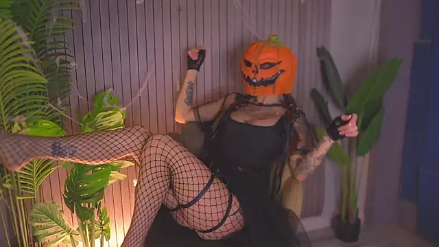 Snapshot of AudreyBrooks_ chatting on October 31, 2025, 7:38 am AudreyBrooks online show from October 31, 2025, 7:38 am