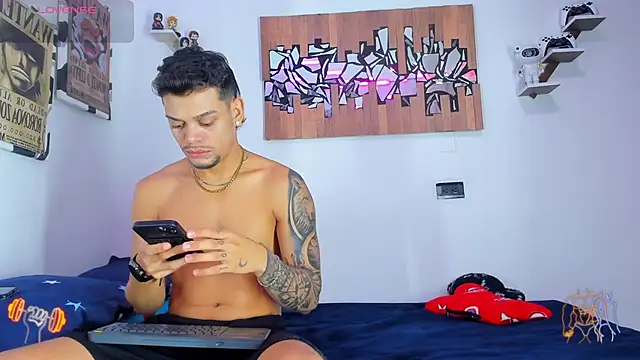 Snapshot of Friendsofeverything_ chatting on February 10, 2026, 3:33 pm Friendsofeverything online show from February 10, 2026, 3:33 pm